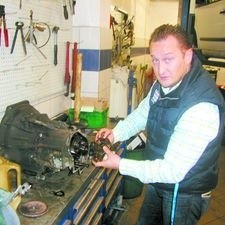 Brak oleju często prowadzi do uszkodzenia łożysk, które nie pracują wtedy w optymalnych warunkach - mówi Paweł Kukiełka, szef serwisu Rycar Bosch Service