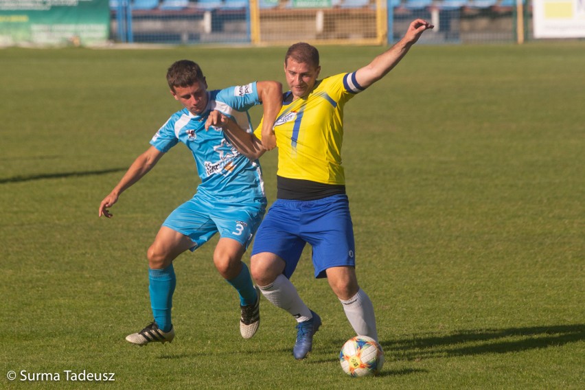 Szalone derby Stargardu w IV lidze. Sześć goli i remis [ZDJĘCIA Z MECZU]