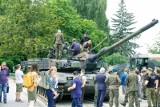 Piknik militarny w Białymstoku. Był pokaz sprzętu, grochówka i promocja jednostek wojskowych