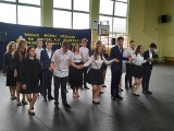 Zakończenie roku szkolnego ósmoklasistów w Szkole Podstawowej nr 2 w Ostrowi Mazowieckiej. 25.06.2021