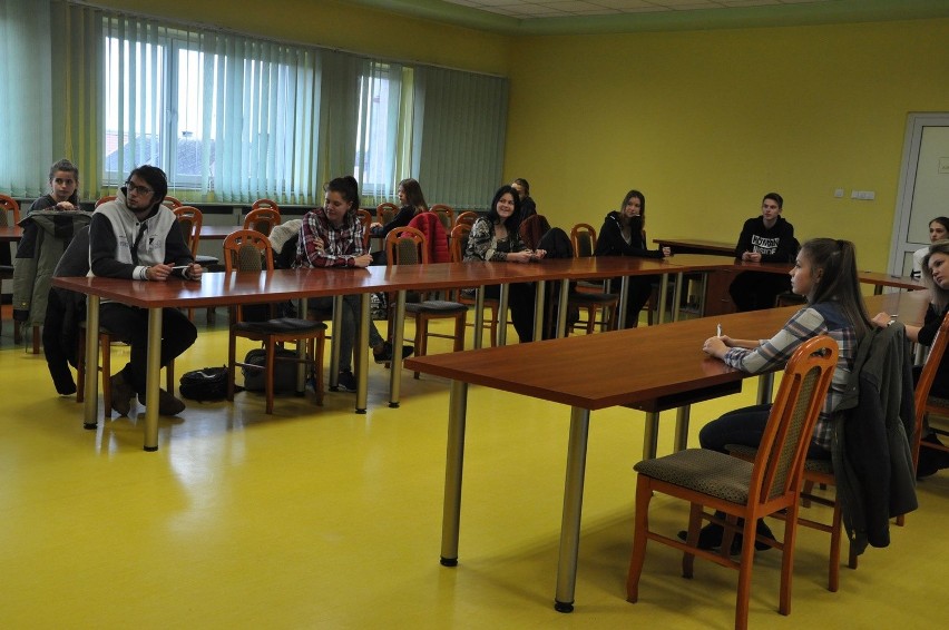 Uczniowie z Makowa wzięli udział w EKOteście
