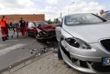 Wypadek pod Wrocławiem. Zderzenie dwóch aut, jedna osoba ranna