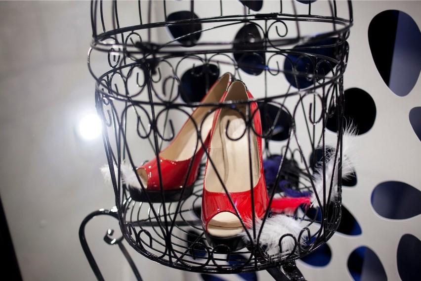 Istnieją modele obuwia damskiego, które powinna mieć każda...