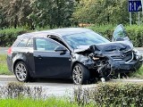 Śmiertelny wypadek we Wrocławiu. Zderzyły się dwa samochody, jeden kierowca nie żyje, drugi pijany [ZDJĘCIA, FILM]