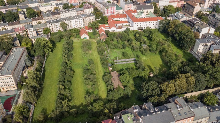 Kraków. Apelują o otwarcie klasztornych ogrodów dla mieszkańców [ZDJĘCIA]