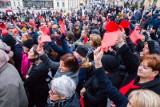 Strajk kobiet w woj. podlaskim. Hasła: „Rząd nie ciąża, można usunąć” „Nie dla piekła kobiet” (FOTO)