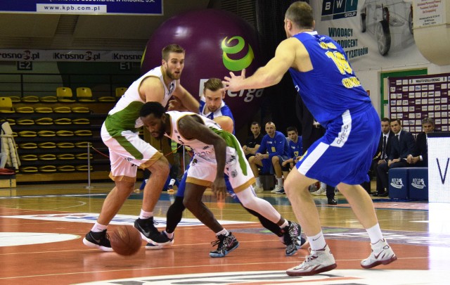 Koszykarze Miasta Szkła Krosno przegrali z Arką Gdynia 72-96 (18-31, 14-20, 24-22, 16-23)