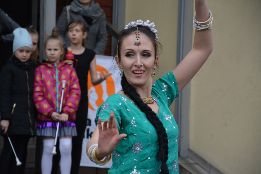 Tancerze opanowali centrum Piekar Śląskich