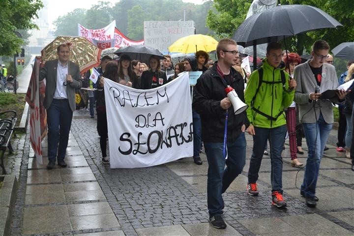 Częstochowa: Protest w obronie I Liceum Ogólnokształcącego...