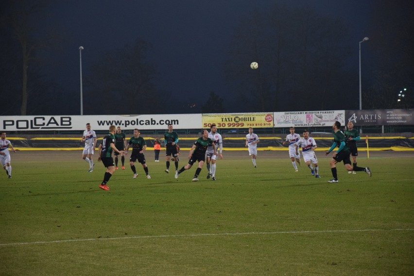 Drużyna Raków Częstochowa pokonała ROW 1964 Rybnik 2:1