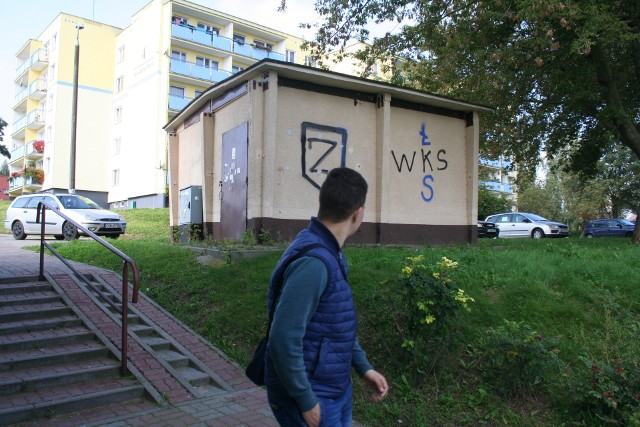 Większość graffiti „zobiących” świeckie ulice propaguje bydgoski klub piłkarski