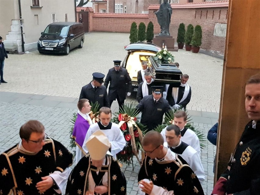 Uroczystości pogrzebowe byłego rektora UP ks. infułata prof. Jana Dyducha