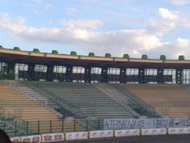 Na razie na zielonogórskim stadionie panuje spokój