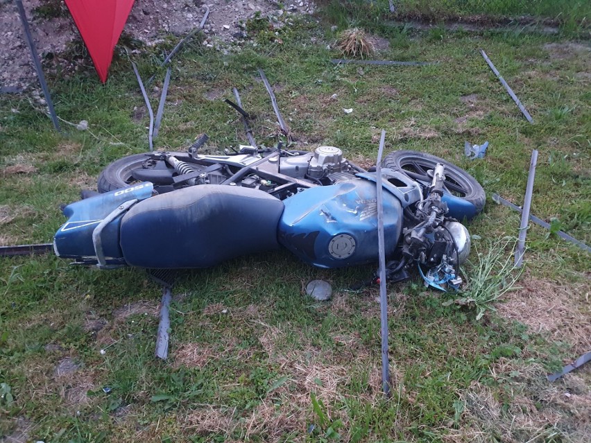 W Grabówkach doszło do wypadku z udziałem motocyklisty