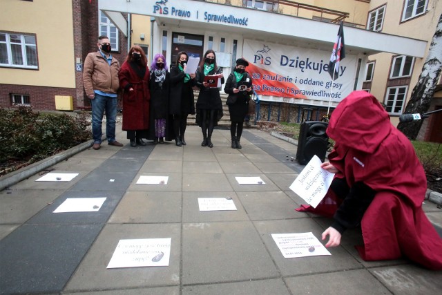 Pikieta przed siedzibą PiS w Szczecinie