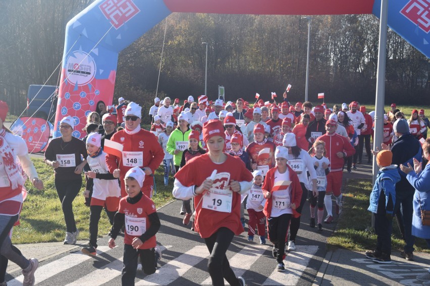 orski Bieg Biało-Czerwony przyciągnął całe rodziny.