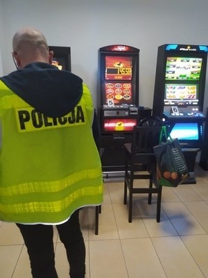 Policja zabezpieczyła nielegalne automaty do gier. Ich wartość to ponad 80 tys. zł