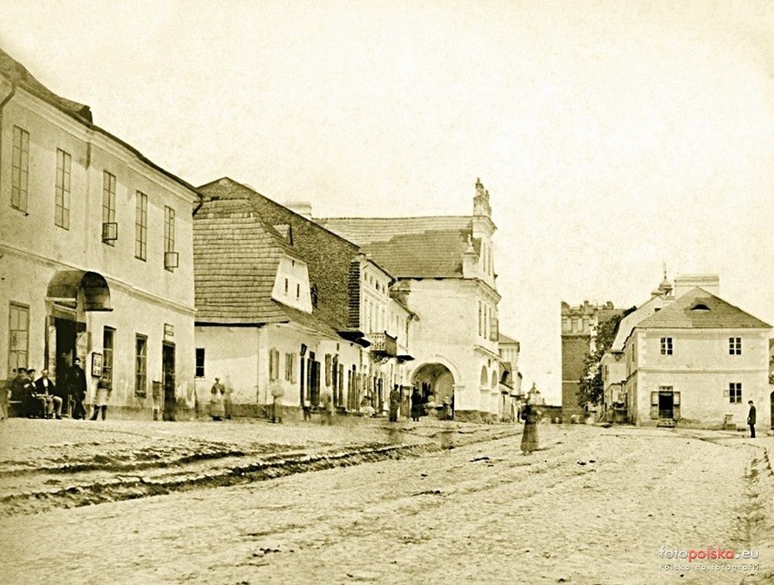 1909 , Fragment zabudowy Rynku, po lewej widoczna kamienica...