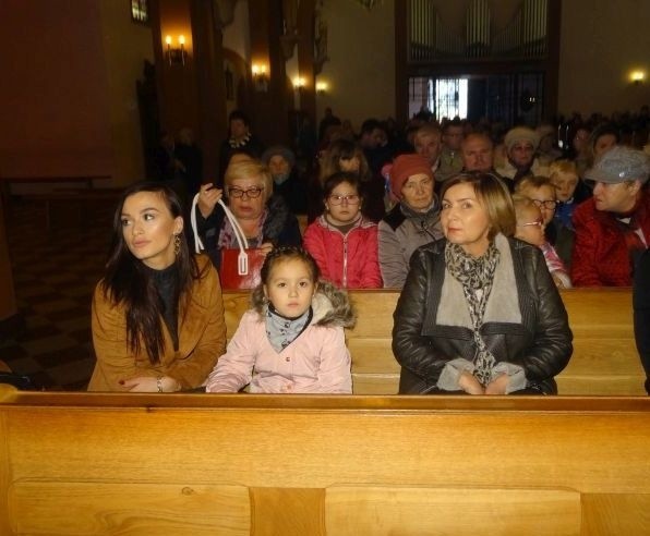 Przedszkolaki przedstawiły inscenizację chrztu Polski w kościele (zdjęcia)