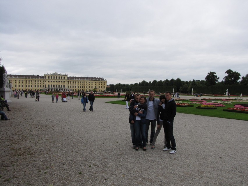 Przyjaciele zwiedzili w Wiedniu między innymi królewski...
