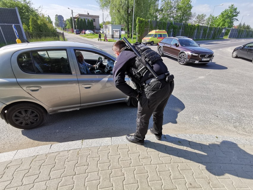 Miało być wielkie otwarcie, była wielka klapa. Park Handlowy Kasztelania w Chrzanowie nie został otwarty [ZDJĘCIA]