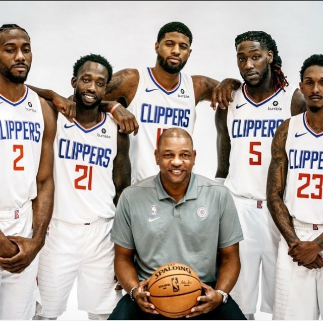 De Ante Barnes (w środku) swego czasu próbował swoich sił w letniej lidze NBA w barwach Los Angeles Clippers