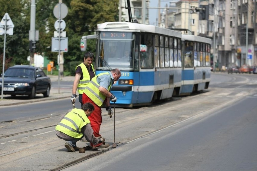 Wrocław: Ul. Nowowiejska już przejezdna dla tramwajów (FOTO)