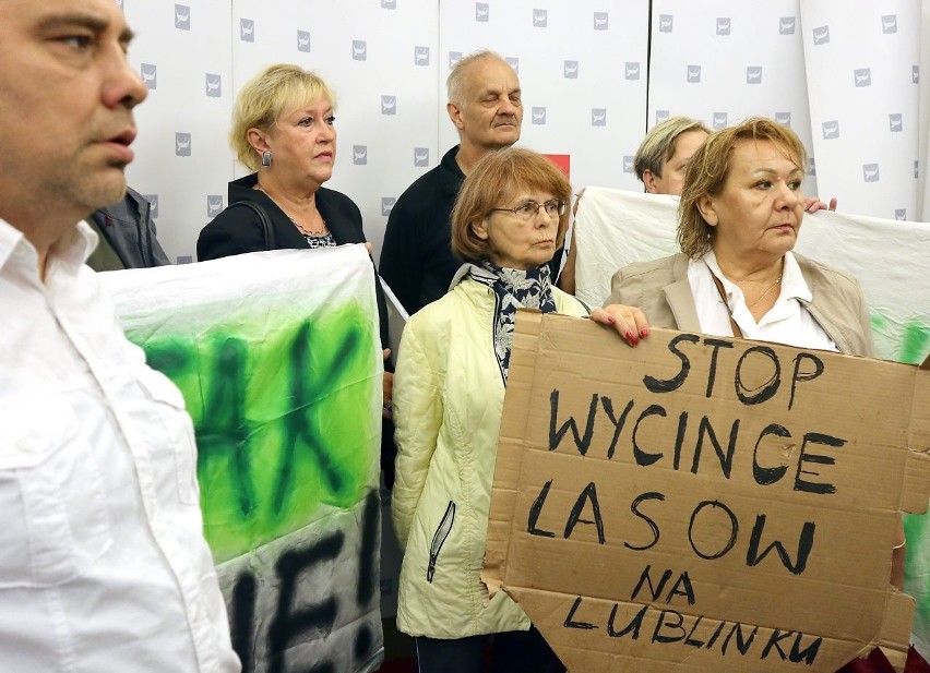 Mieszkańcy okolic Lublinka przyszli na sesję rady miejskiej...