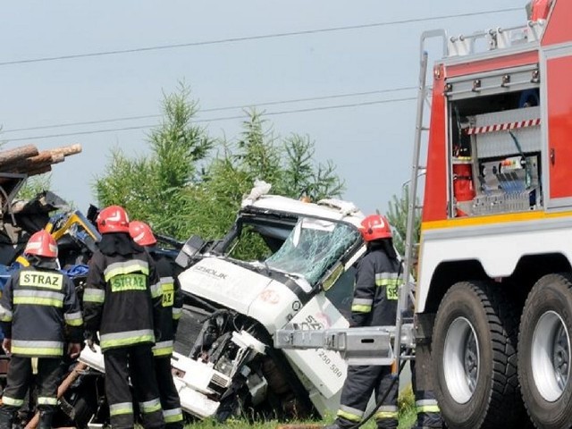Po wypadku w Browinie cztery osoby trafiły do szpitala