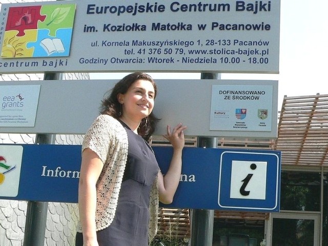Dyrektor Karolina Kępczyk zaprasza na niedzielne Targi Edukacyjne do Europejskiego Centrum Bajki w Pacanowie. 