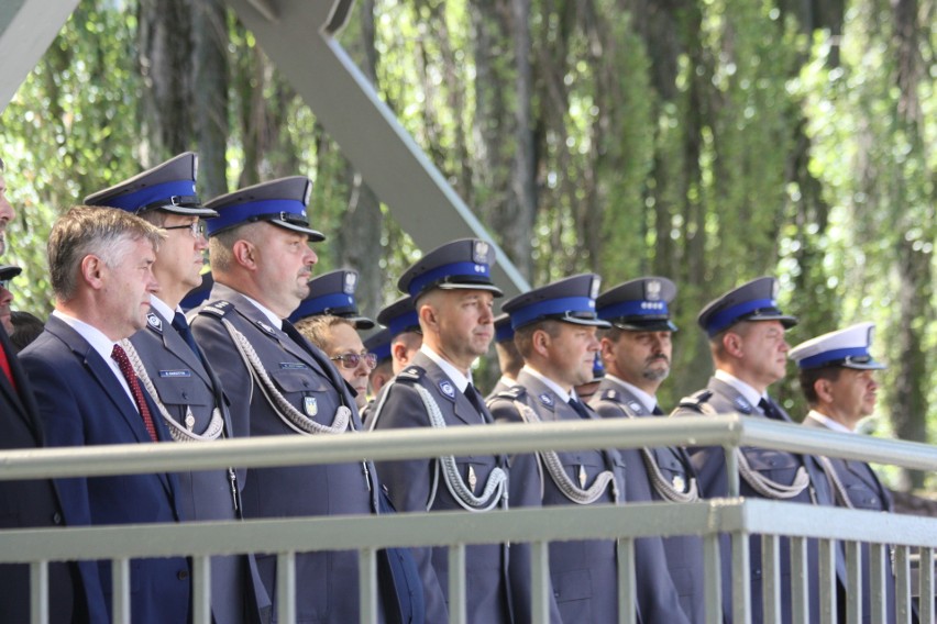 Ślubowanie nowych policjantów w Katowicach