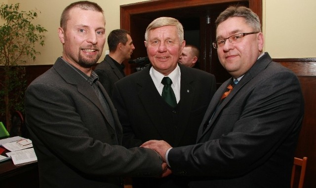 Gminą rządzić będą (od lewej) Remigiusz Lorenz, Tadeusz Dubicki, Leszek Rybka.