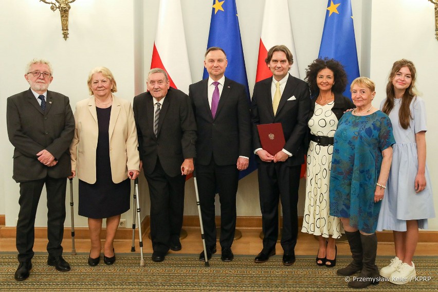 Prezydent Andrzej Duda wręczył nominacje profesorskie 18...