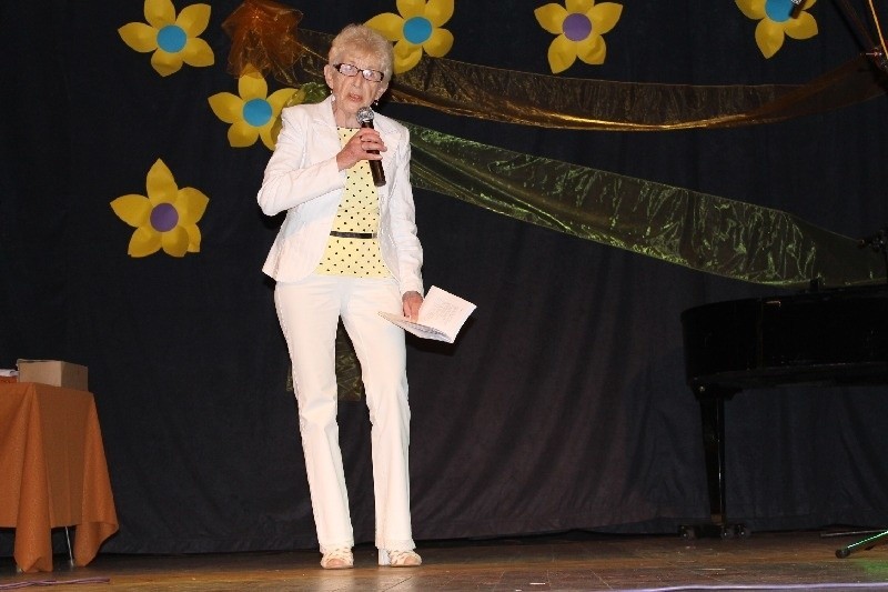 Senioralia 2012 w Oleśnie. Kluczborska poeta Agnieszka...