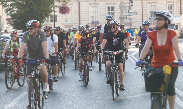 Pielgrzymki rowerowe z Rzeszowa na Jasną Górę mają długą tradycję i cieszą się dużym zainteresowaniem