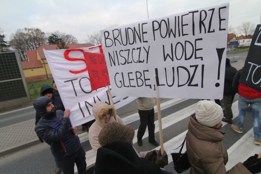 Protest przeciwko budowie fabryki silników Lufthansy pod...