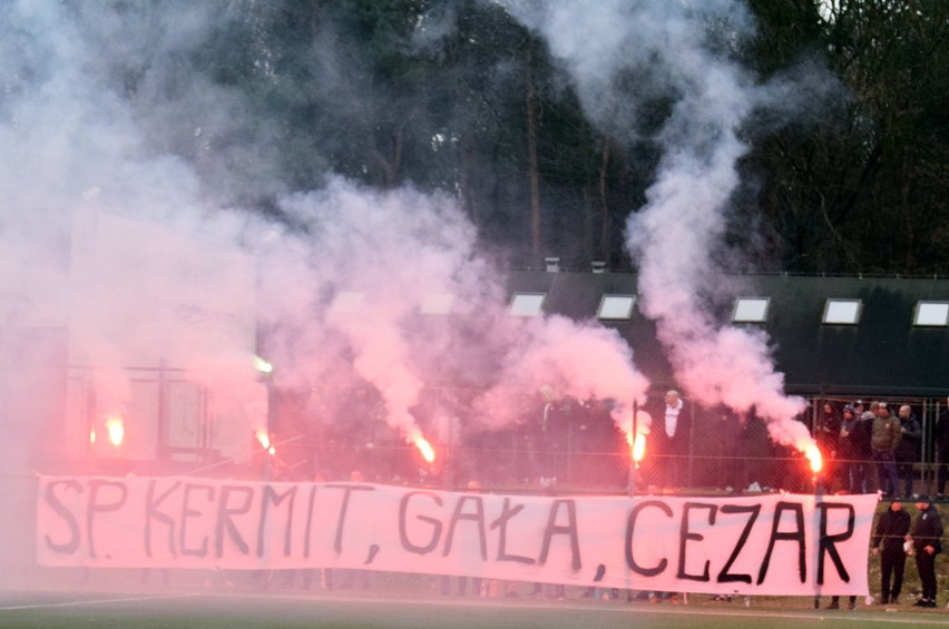 3 liga. Derby Podkarpacia dla Wisłoki Dębica. Podopieczni Dariusza Kantora ograli Wiązownicę 3:1 [RELACJA, ZDJĘCIA]