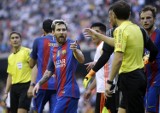 Liga hiszpańska. Messi zwyzywał fanów Valencii. Będzie dochodzenie ws. uderzenia Neymara butelką