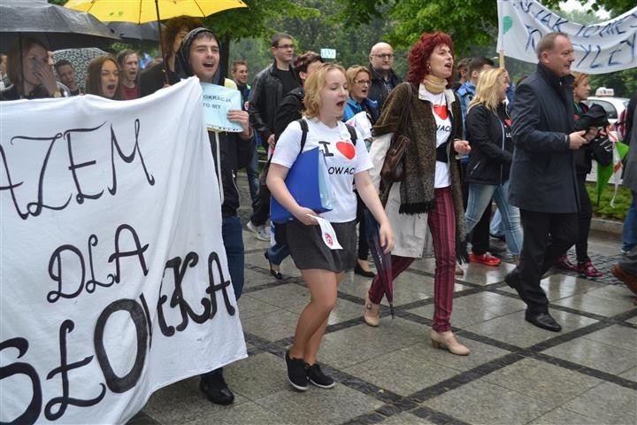 Częstochowa: Protest w obronie I Liceum Ogólnokształcącego...