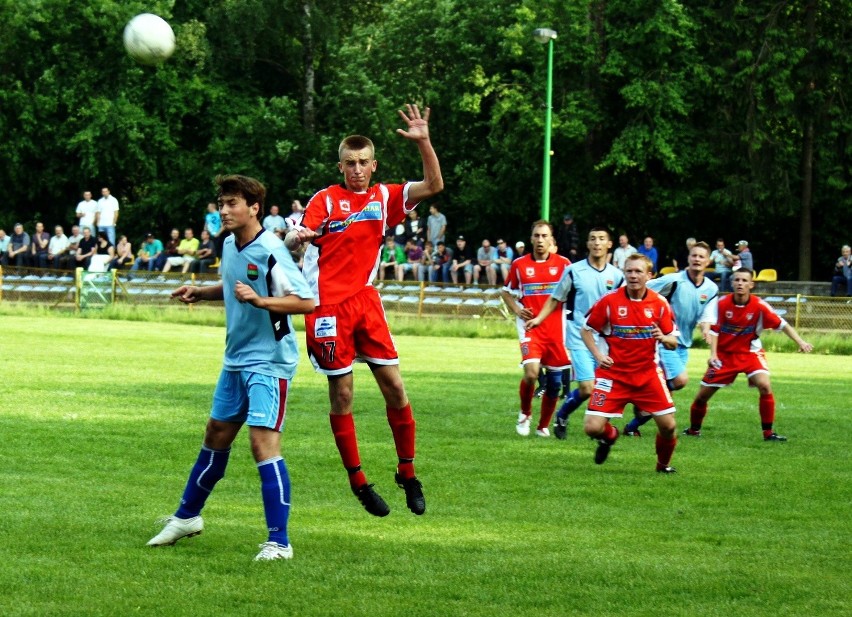 IV liga. Unia Gniewkowo - Dąb Barcin