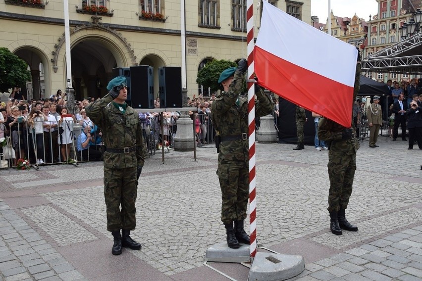 Pierwszy stopień oficerski odebrało dziś 362 absolwentów...