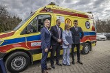 Stacja Pogotowia Ratunkowego w Dąbrowie Górniczej po modernizacji. Nowy ambulans trafił do Sławkowa, na ulice wyjedzie też motocykl