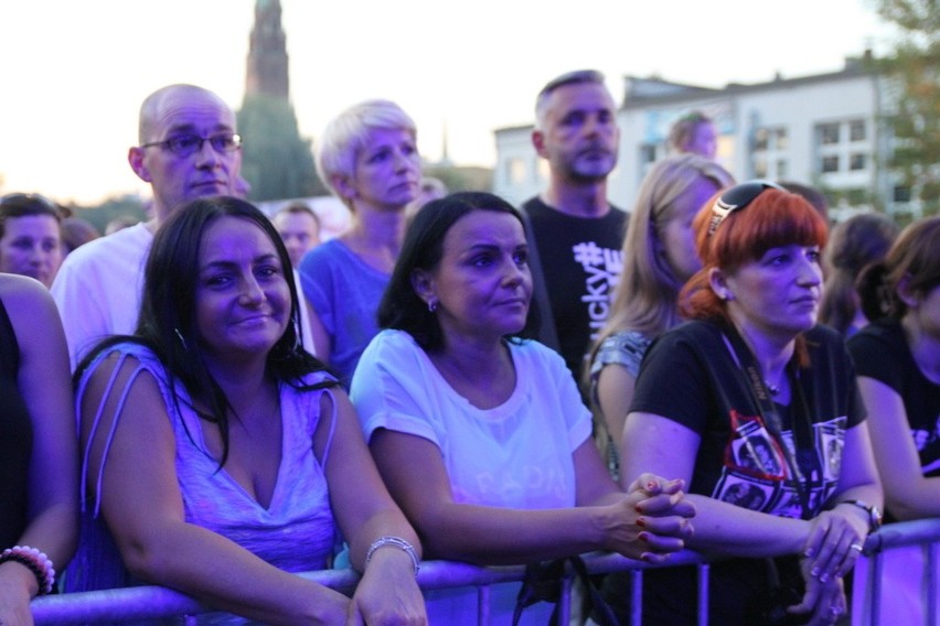 IRA i The Chance bawili dąbrowian w niedzielę w Parku...