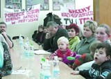 Dąbrowa Białostocka. Protest trwa. Rodzice walczą o pediatrię