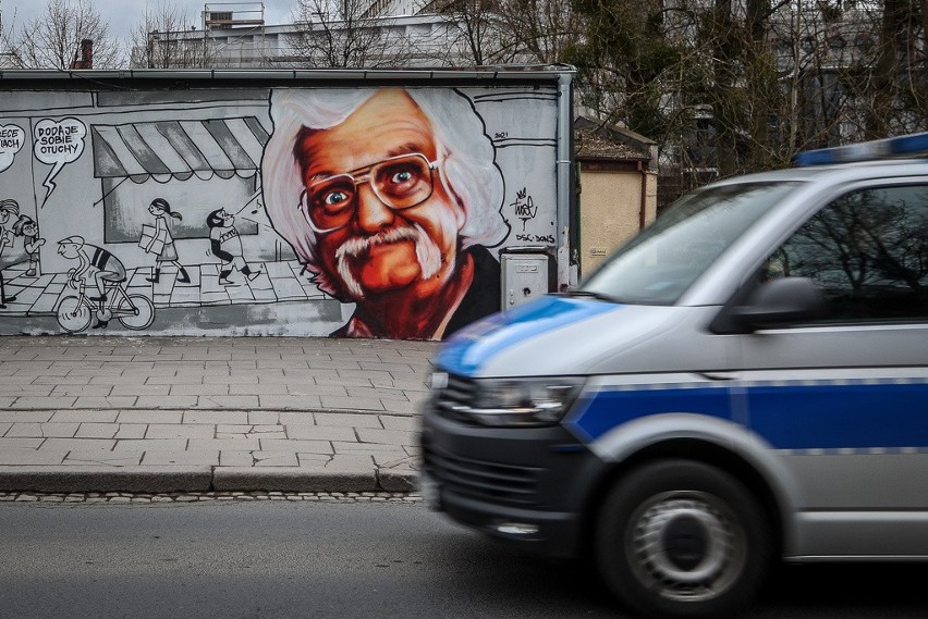 W Gdańsku powstał mural upamiętniający Papcia Chmiela i jego...