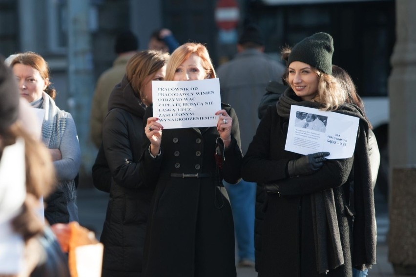 Pracownicy sądów protestowali na Pomorzu, m.in. w Gdyni czy...