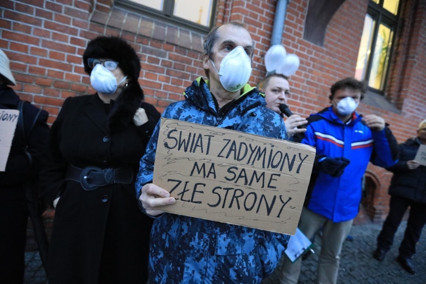 Smog jest problemem większości polskich miast, także Dąbrowy...