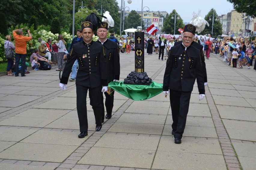 Pielgrzymka Rybnicka dotarła na Jasną Górę [ZDJĘCIA]