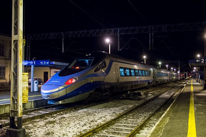 Zakopane. Pod Giewont dojechało pendolino. Kolejarze testowali trasę [ZDJĘCIA]