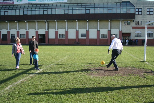 Jeden z projektów dotyczy nawodnienia boiska piłkarskiego na stadionie